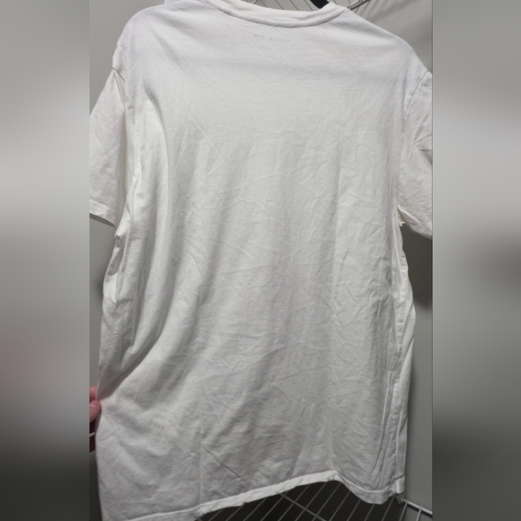 GUESS White and Gray Short Sleeve Tee - Picture 3 of 4